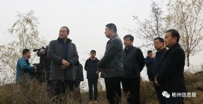 省国土厅副厅长李强来彬检查银西铁路彬县段征地拆迁工作