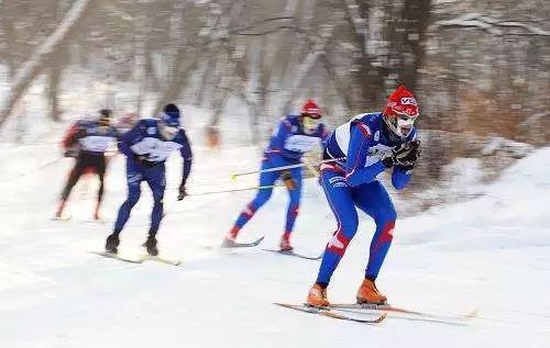 谈球吧体育滑雪的小知识与安全注意事项(图8)