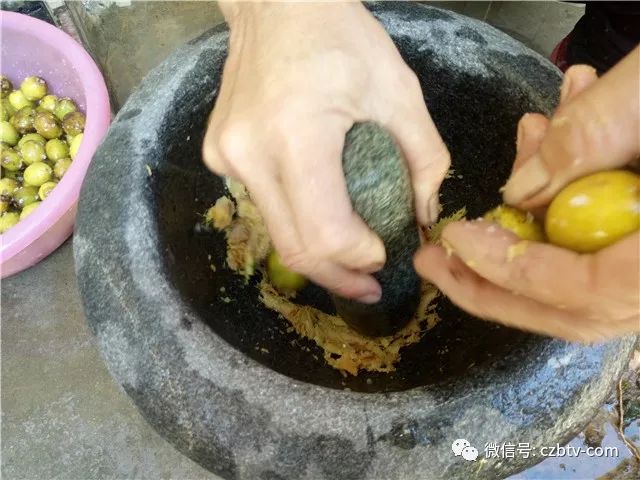 潮汕美食|橄榄糁的做法窍门,橄榄糁的功效与作用---广东特色特产美食小吃(图9)