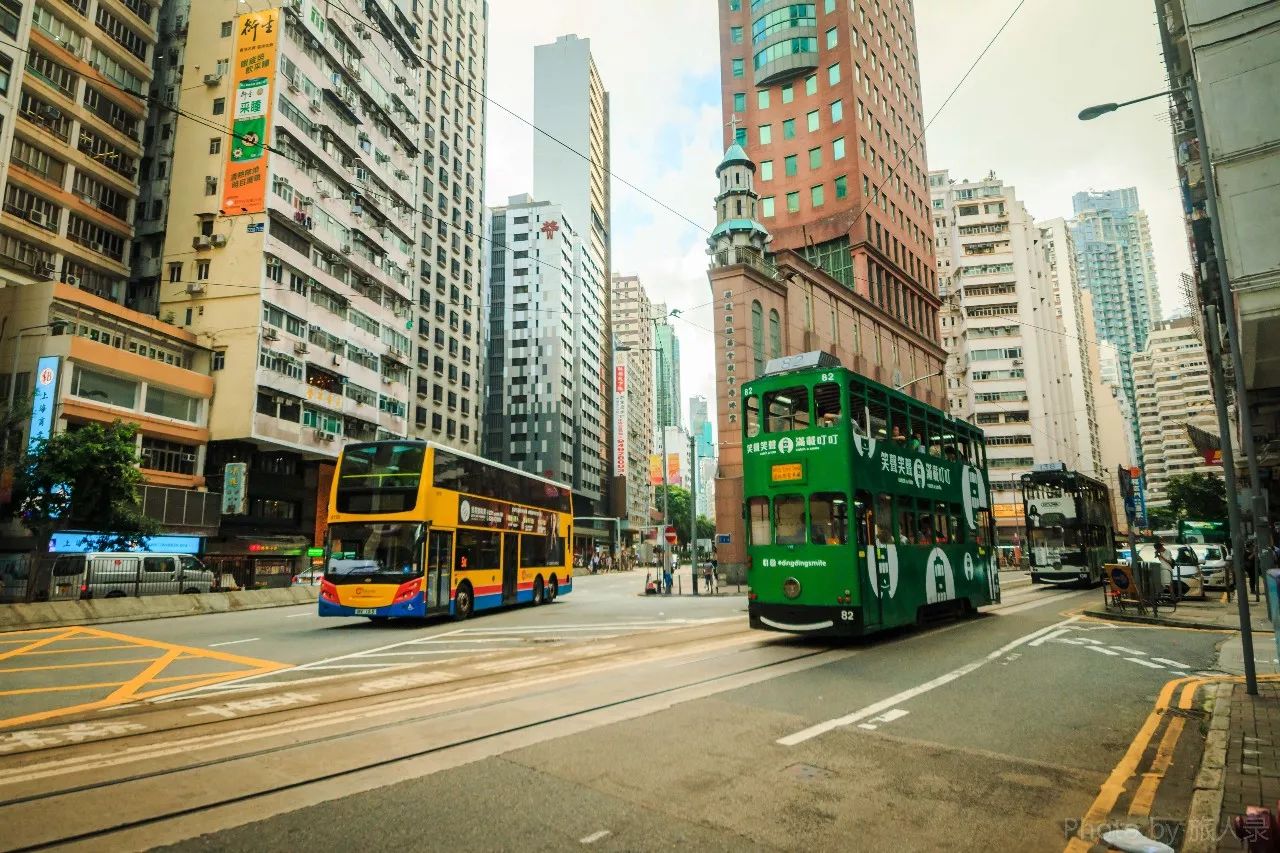 香港经济最发达的中环，马路上跑的全是这种叮叮车和出租车_搜狐旅游_搜狐网