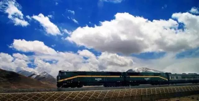 中国造价2000亿的川藏铁路曝光，坐火车从成都到拉萨只要13小时，票价300元多一些 ..._图1-3