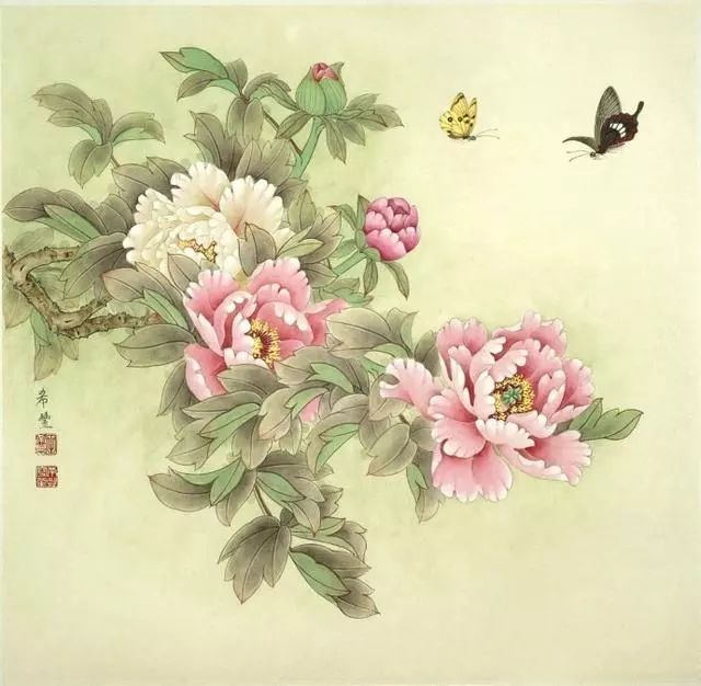 绽放的牡丹花,本身就是中国传统工艺刺绣以及中国工笔花鸟画的组合