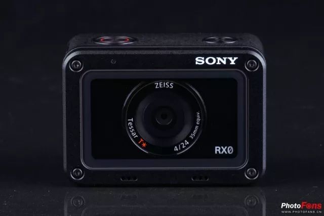 小身材大智慧 索尼黑卡相机rx0评测