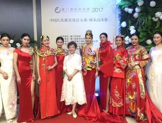 厦门蔡美月婚纱摄影_厦门婚纱摄影(3)