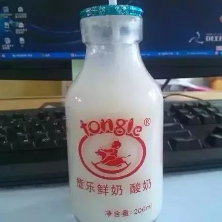 作为拥有58年历史的南宁的老牌乳业品牌,童乐牛奶哺育了三代南宁人.