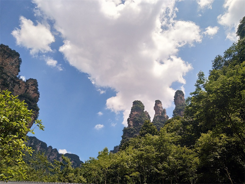 张家界旅游当地导游定制 享你所想 将品质进行