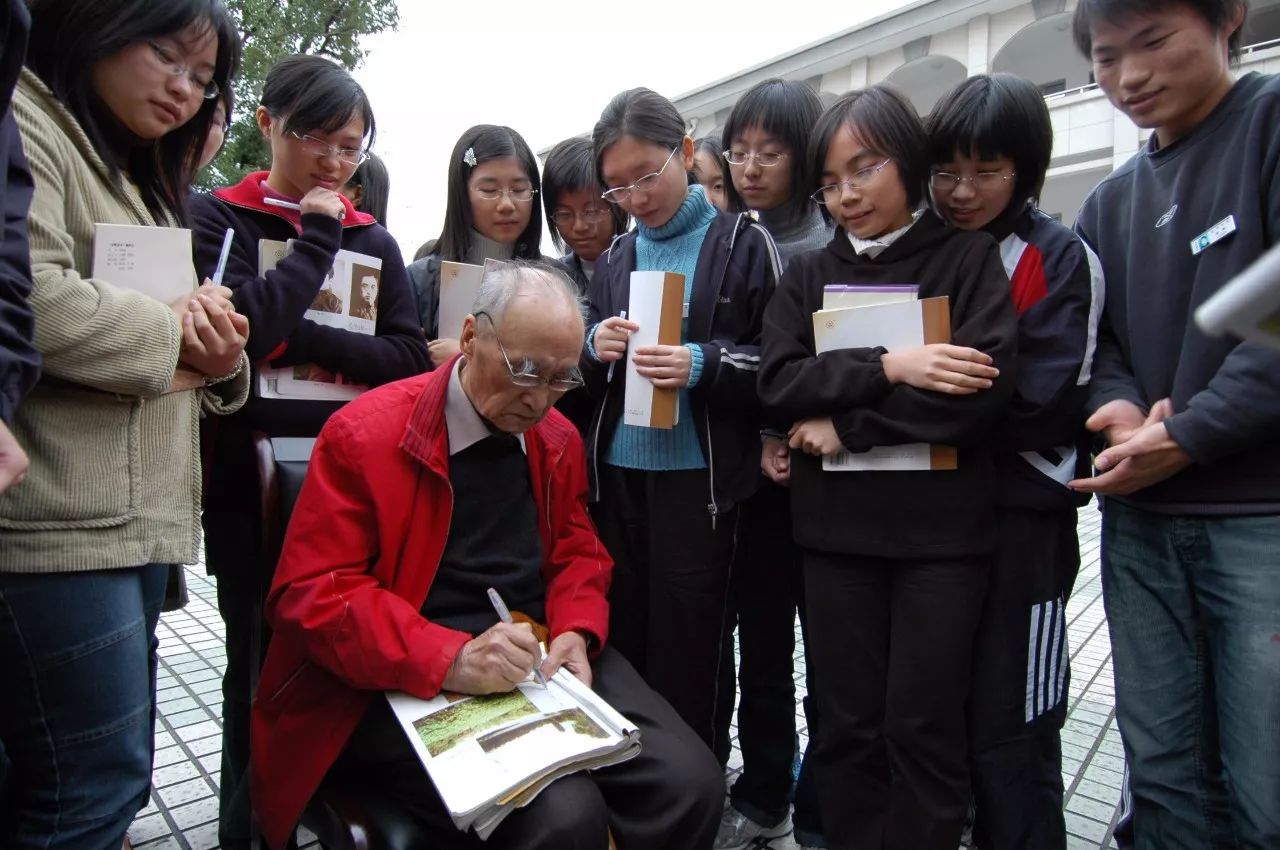 百十校庆 纪念系列|朱自清后裔朱小涛先生一行寻访春晖