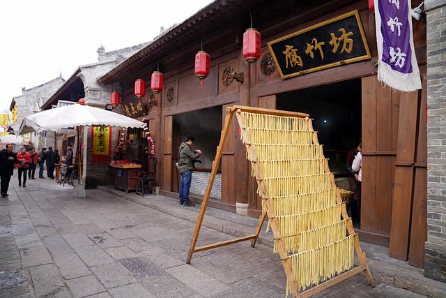 跟着太极拳名家逛宝鸡西府老街,太极与秦腔相遇了