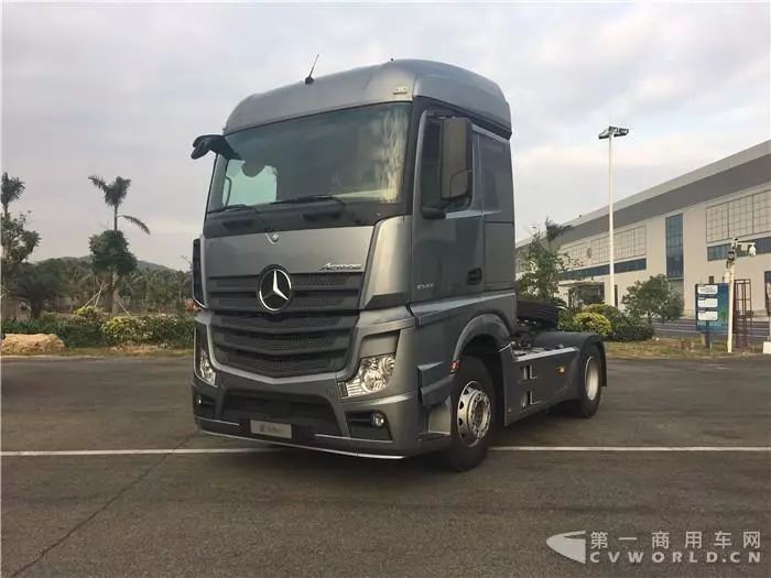 奔驰全新actros1842