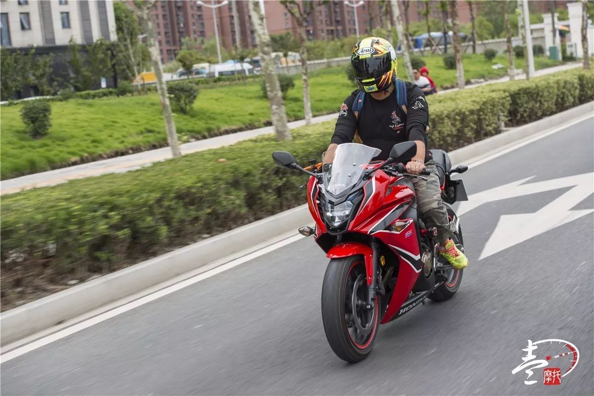 圆孩时梦想 拾旧日情怀 本田 cbr650f 车主访谈 (视频)