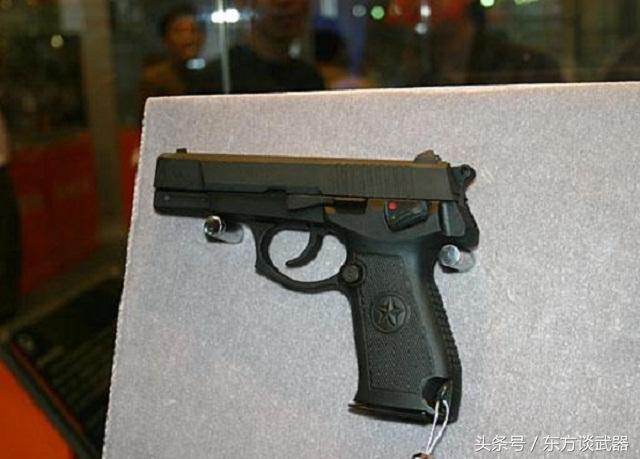 中国警用枪械系列篇之二:92式9mm自动手枪和97-1式18.