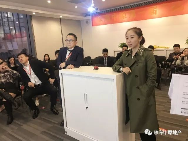 勇于挑战4任擂主,经过四四得八轮的抢答,欧嘉龙以5分之差失去擂主之位