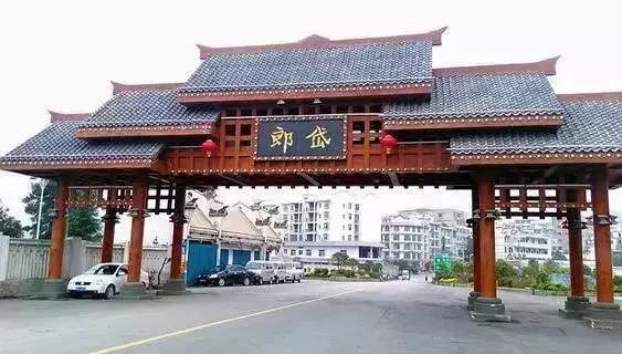 风景摄影 郎岱古镇风貌和空间格局基本完整,古镇中庙宇16座,现保存