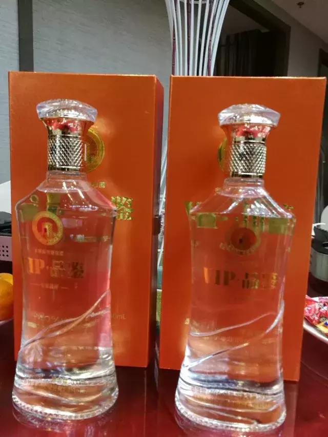 11月19日,金种子中国力量vip品鉴会在安庆市君澜豪庭大酒店盛大举行.