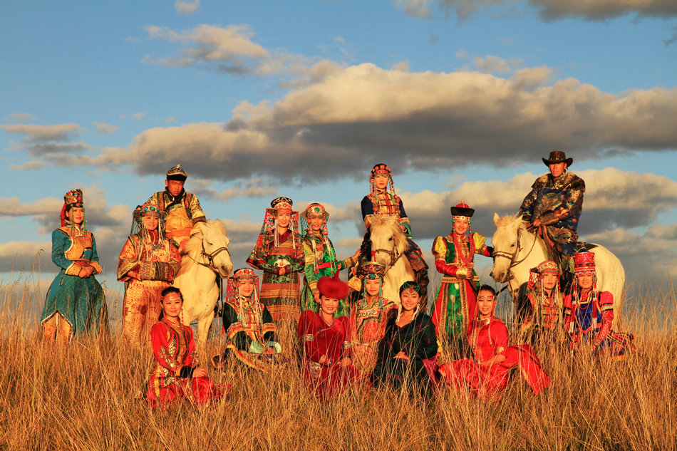 第十四届蒙古族服装服饰艺术节将于明日在呼和浩特启幕