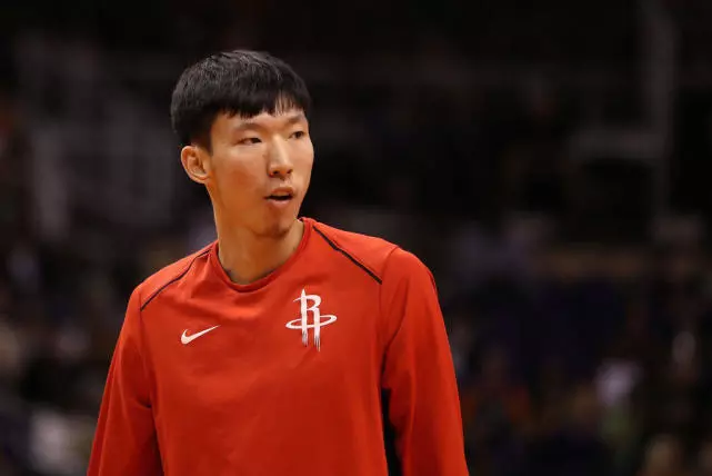 nba再伤一球星!而周琦也因伤休战!勇士逆转鹈鹕拿下两连胜!