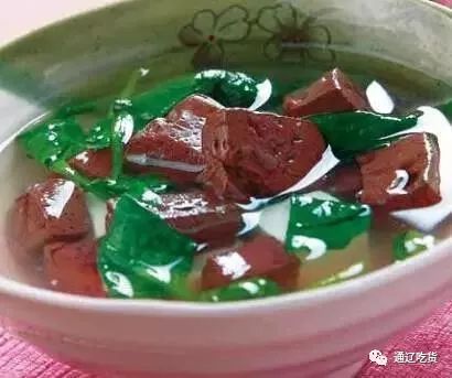 4,菠菜猪血汤
