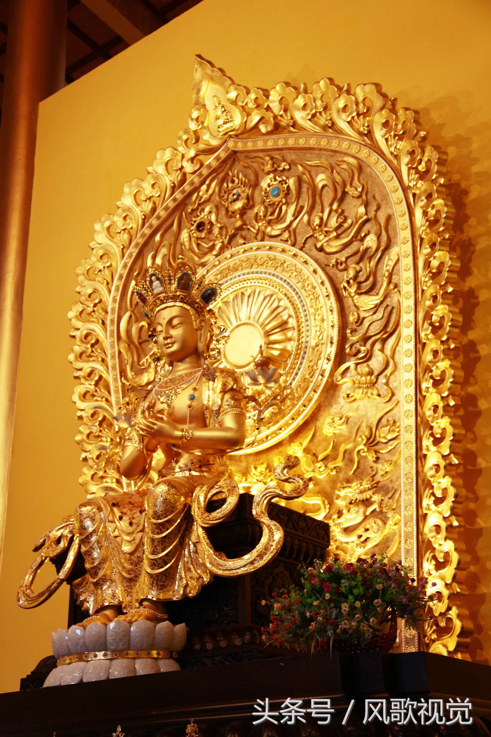 探访全球最大的梵净山金玉弥勒佛像,250多公斤黄金,造价一个亿