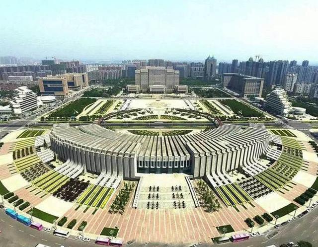 曾经是省会现没落4线城市,中国最佳生态宜居城市