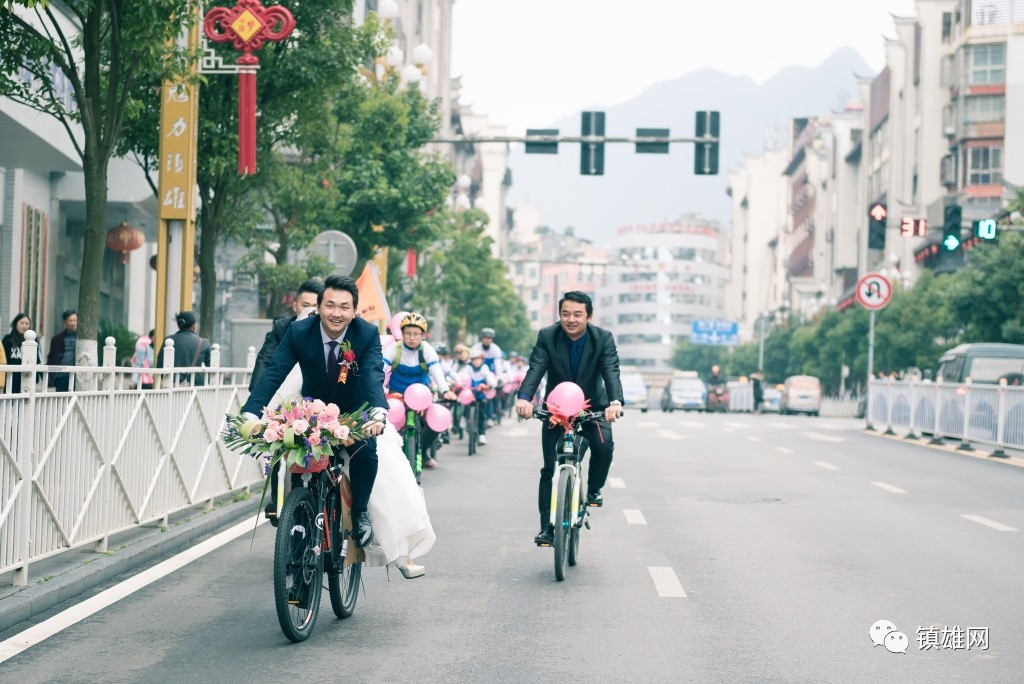 镇雄婚纱摄影_婚纱摄影