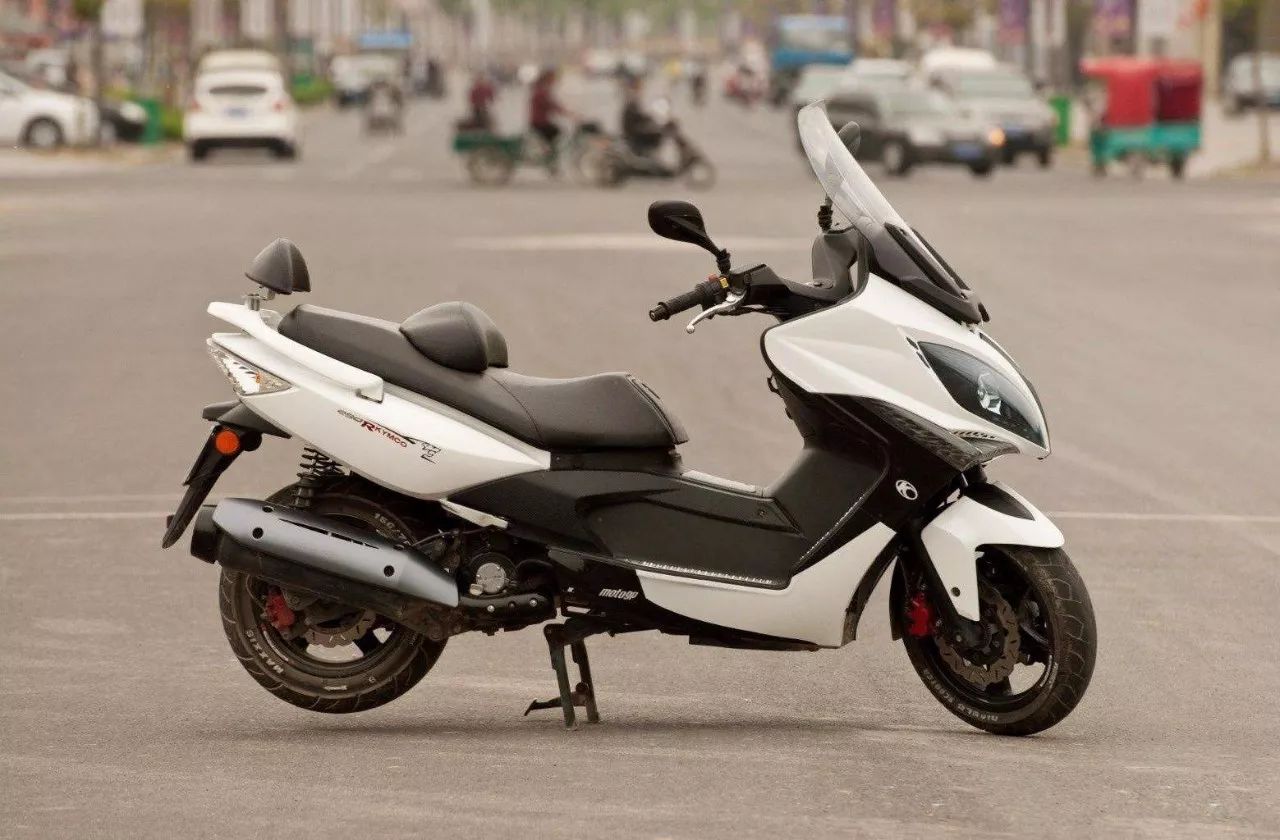 龙嘉300i V MAX售价公布！同时推出新复古踏板！,哈罗摩托