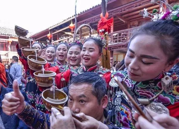 松桃苗族传统文化节"苗年"在中国苗王城举办