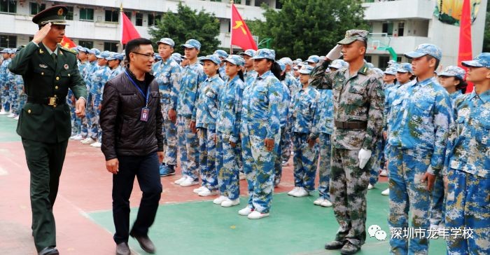 龙丰学校的这支"军队"真有范儿!