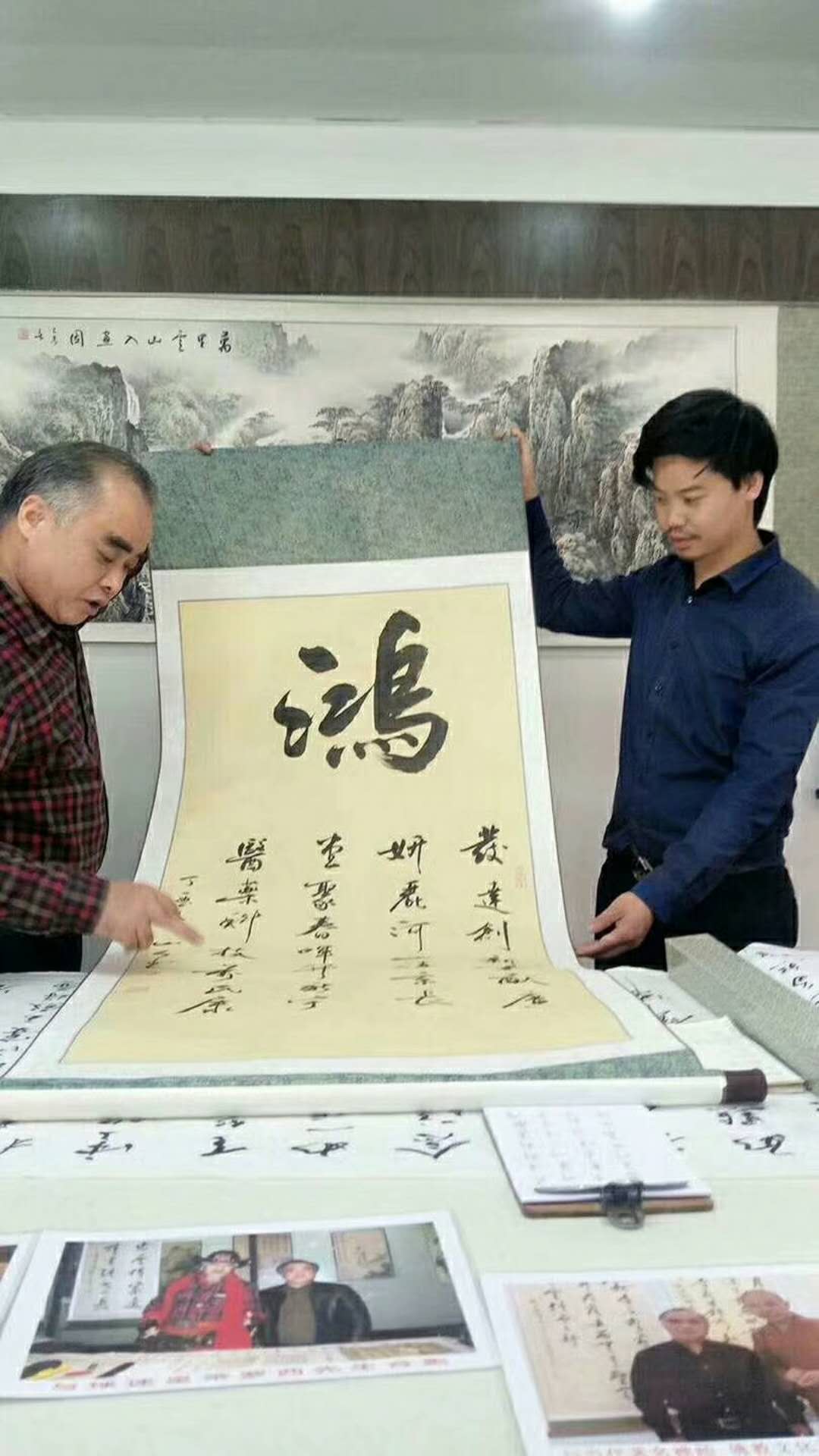 唐伯虎研究院顾问李明德书画家为发妍堂作诗题字