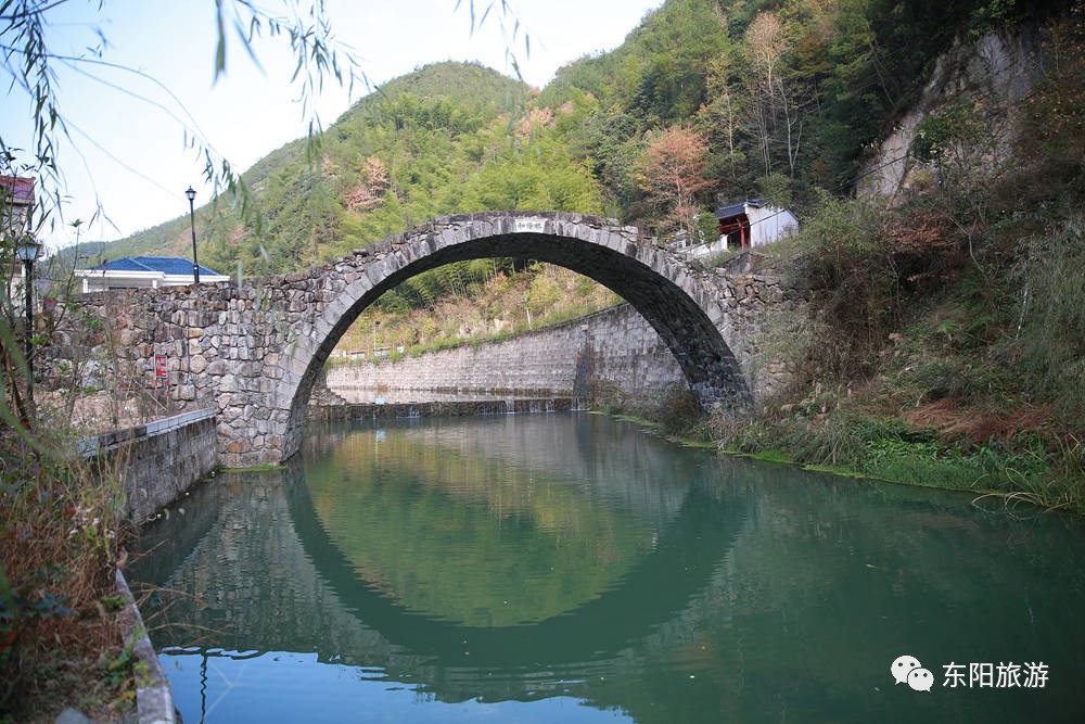 四面环山抱水的岱溪东阳侬值得一去的地方