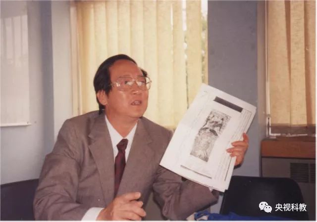 为了走出迷雾,1992年3月杨义开启了牛津大学的访学之旅.