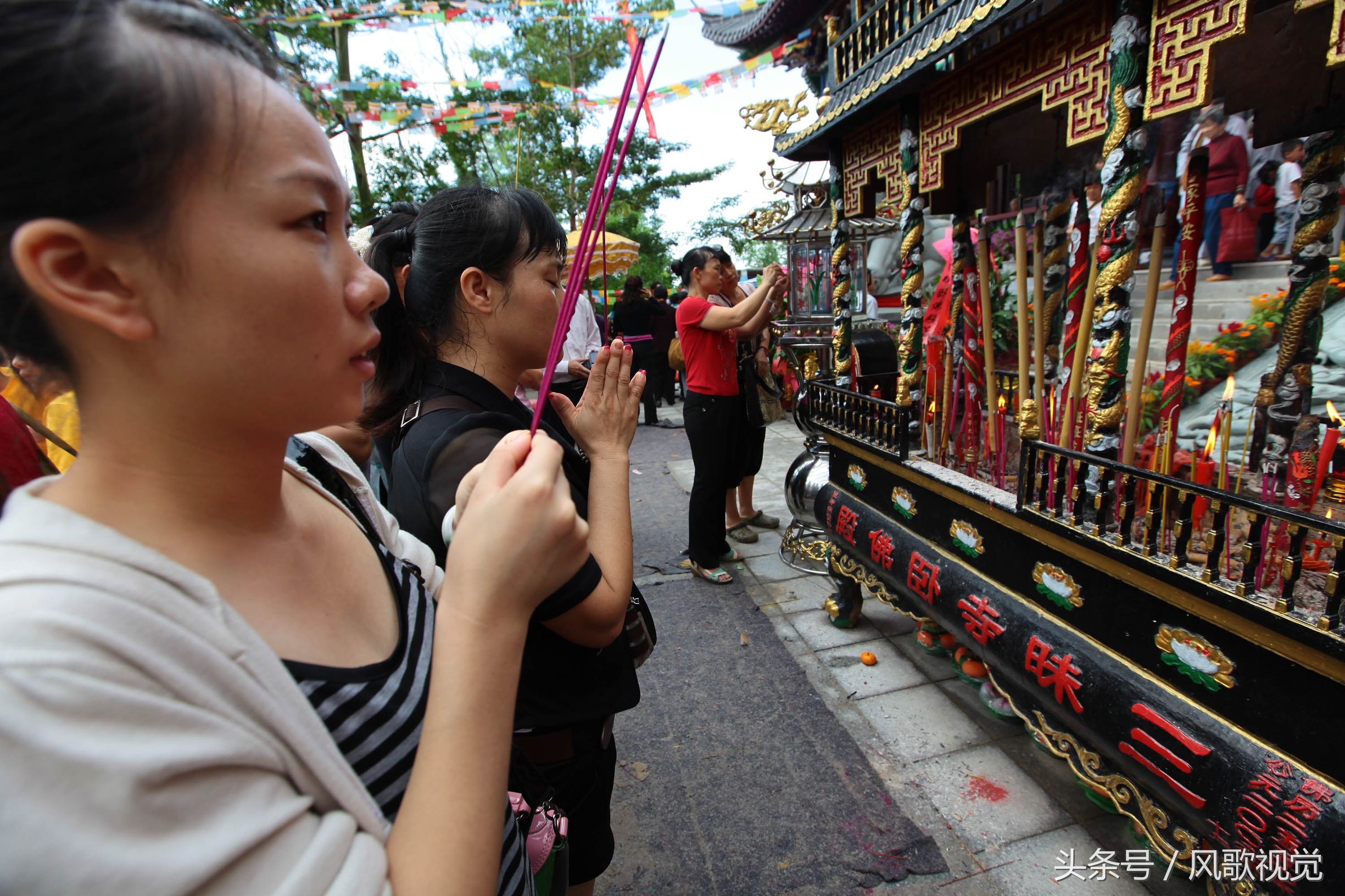 实拍海南陵水三昧古寺卧佛殿落成典礼数百年历史的古寺焕发生机