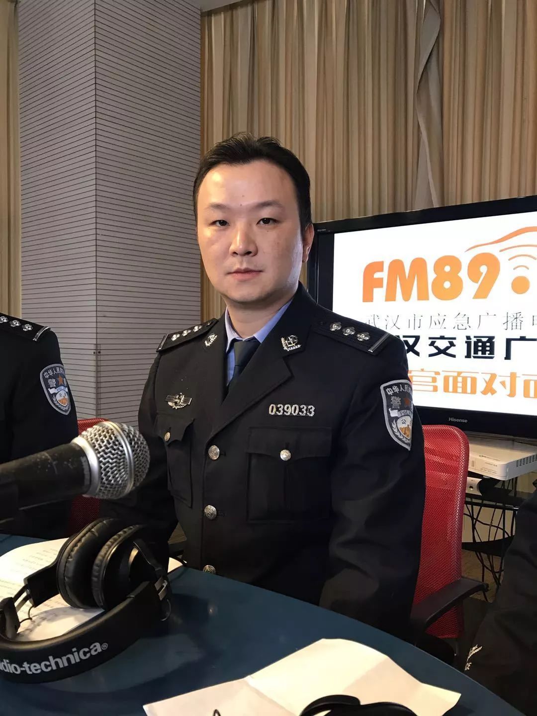 警官面对面江夏区交通大队