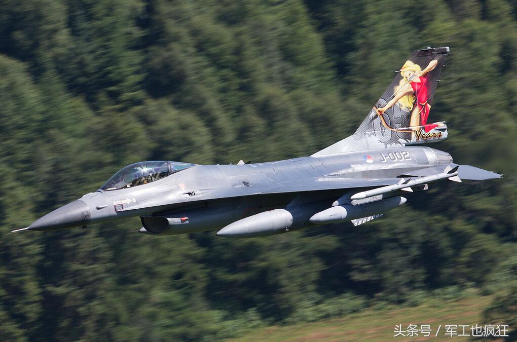 荷兰空军的f-16"战隼".