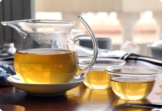文化 正文  绝大多数的茶品,绿茶,花茶,乌龙茶,红茶,普洱生茶的茶汤