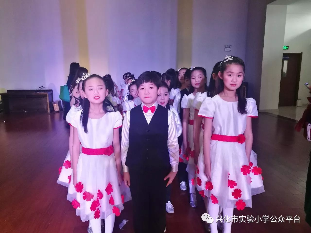 我校合唱团荣获泰州市中小学生合唱比赛小学组