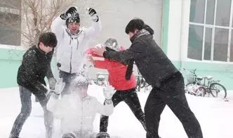 你知道东北人打雪仗的正确方式吗