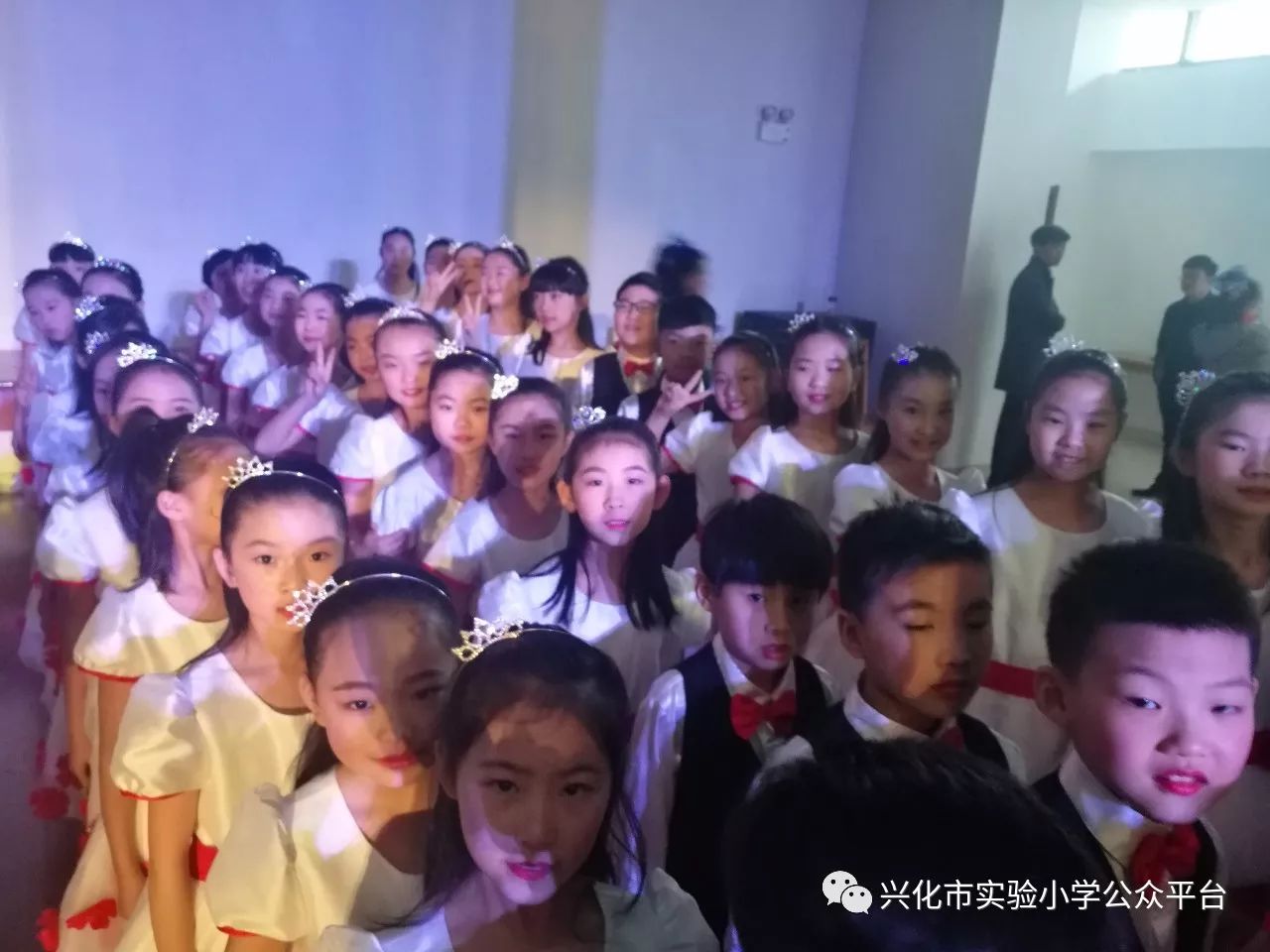 我校合唱团荣获泰州市中小学生合唱比赛小学组