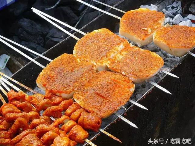 烤肉配烤馍