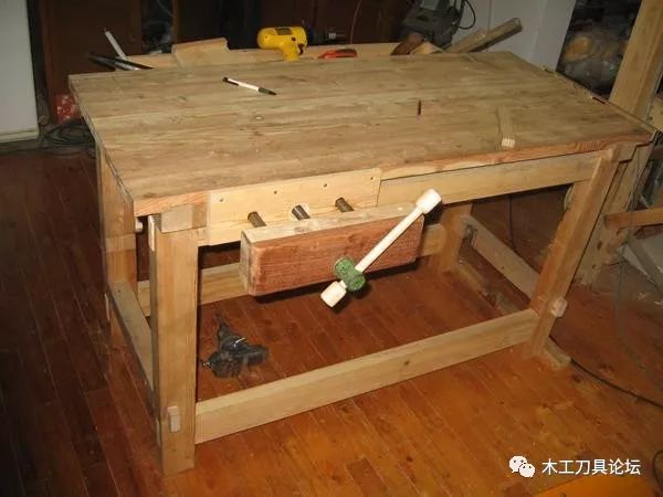 给自己的木工桌添个木工钳,这个钳很好备料自制.