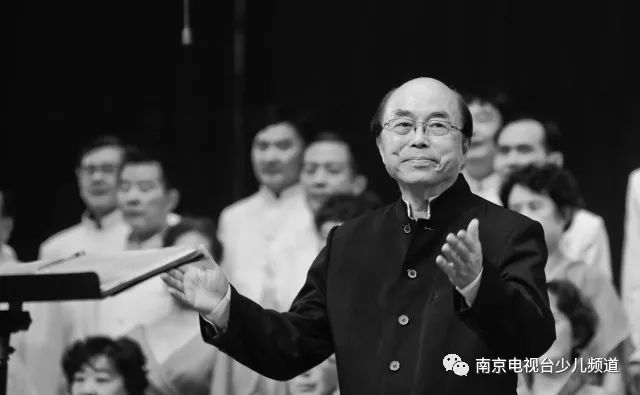 著名作曲家 王亚伦中国音乐家协会会员,曾任两届南京市音乐家协会副