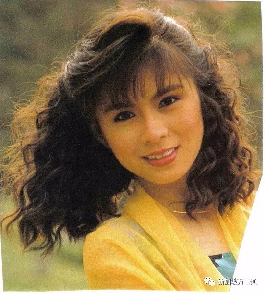 娱乐 正文  3  潘玲玲1988年从新加坡广播局(新传媒前身)第八期演员