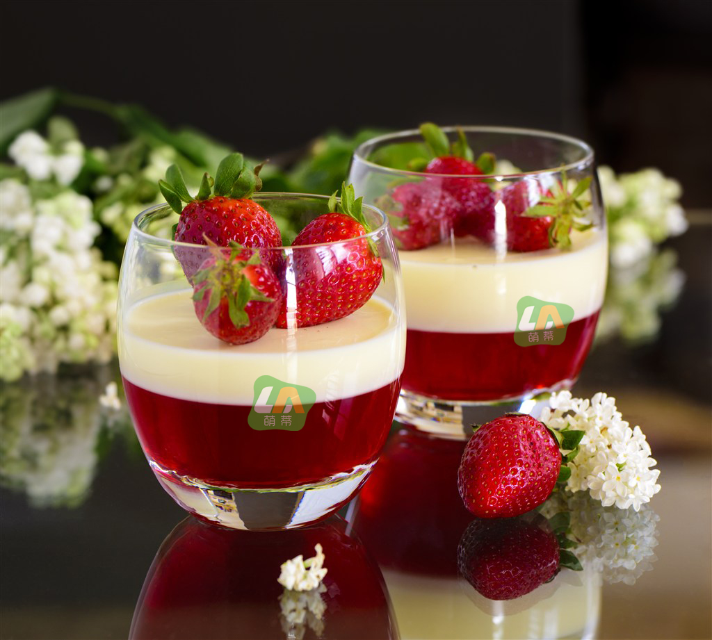 冻酸奶鲜果杯怎么做_冻酸奶鲜果杯的做法_草莓奶昔冰_豆果美食