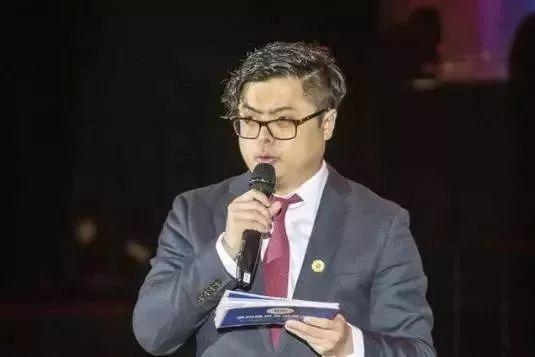 南存辉的儿子亮相