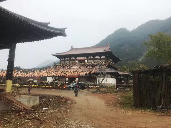 天台山护国寺赠送"法宝"给奉化雪窦寺,怎回事?