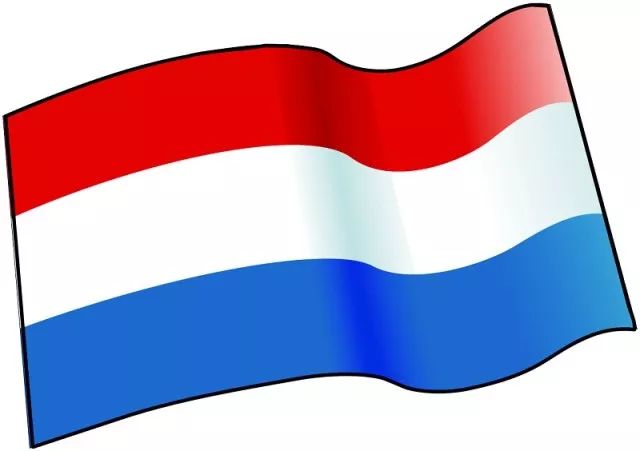 这是荷兰国旗x纪梵希的跨世纪合作款吗emmmm……蜜汁红蓝白配色 粉扑