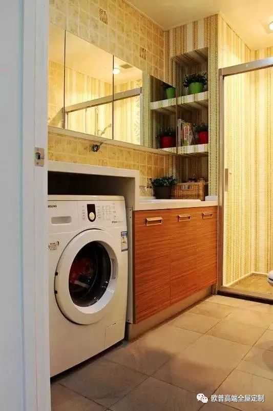 欧普高端全屋定制|洗衣机到底是放卫生间还是阳台好?