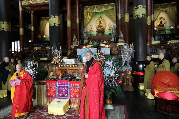 天台山护国寺赠送"法宝"给奉化雪窦寺,怎回事?