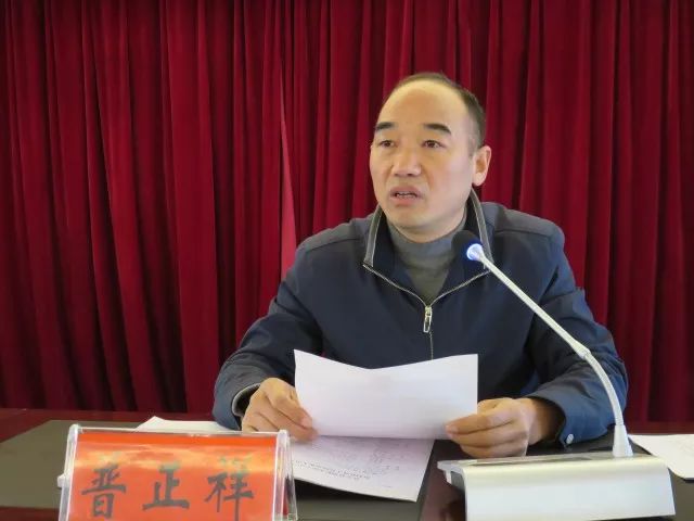 看视频 县委书记 县长带头参加 武定脱贫攻坚政策业务