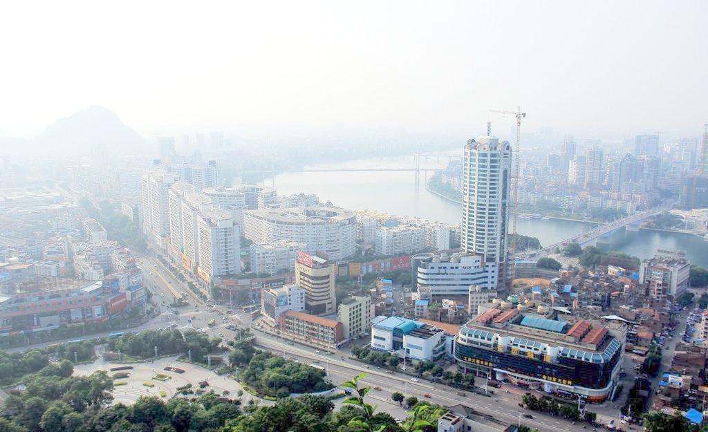 广西经济生产总量第一的城市_广西经济管理干部学院(3)