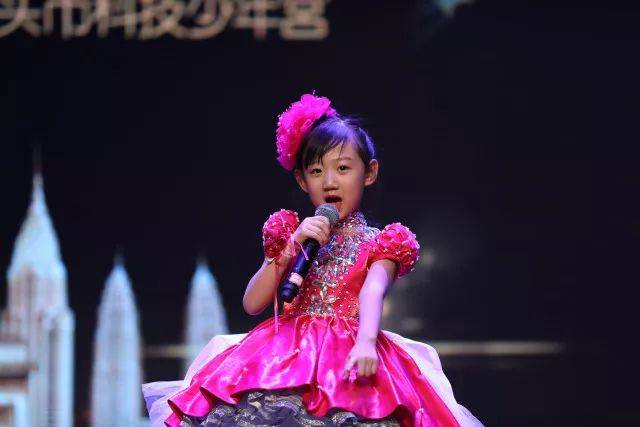 1幼儿小班组金奖杨博轩 穆林森 李元皓 郭子贤 聂瑾慧苗紫琪 吉日格勒